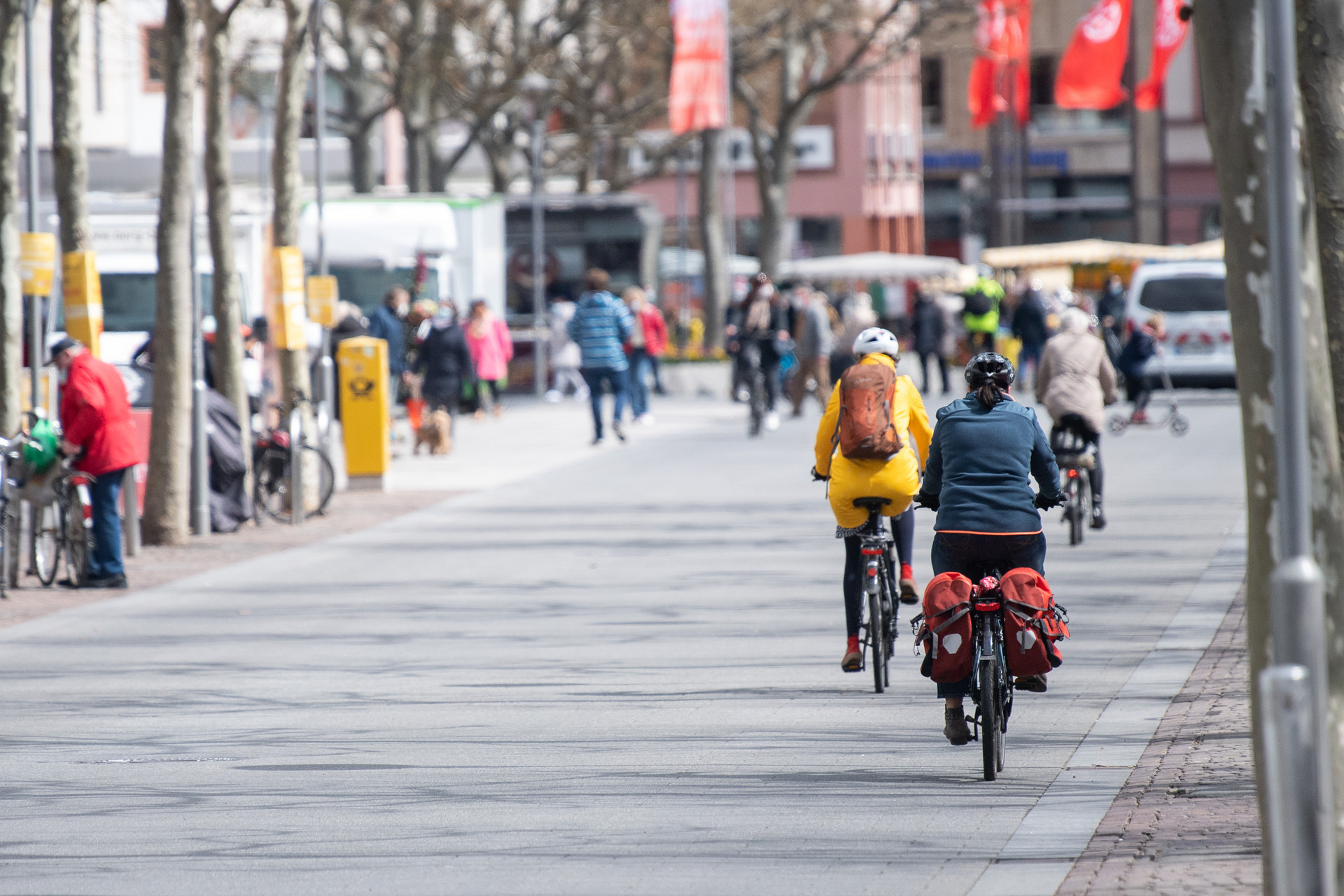Immer mehr Menschen steigen aufs Fahrrad. Dort wie steht es mit der entsprechenden Infrastruktur? © dpa/Sebastian Gollnow