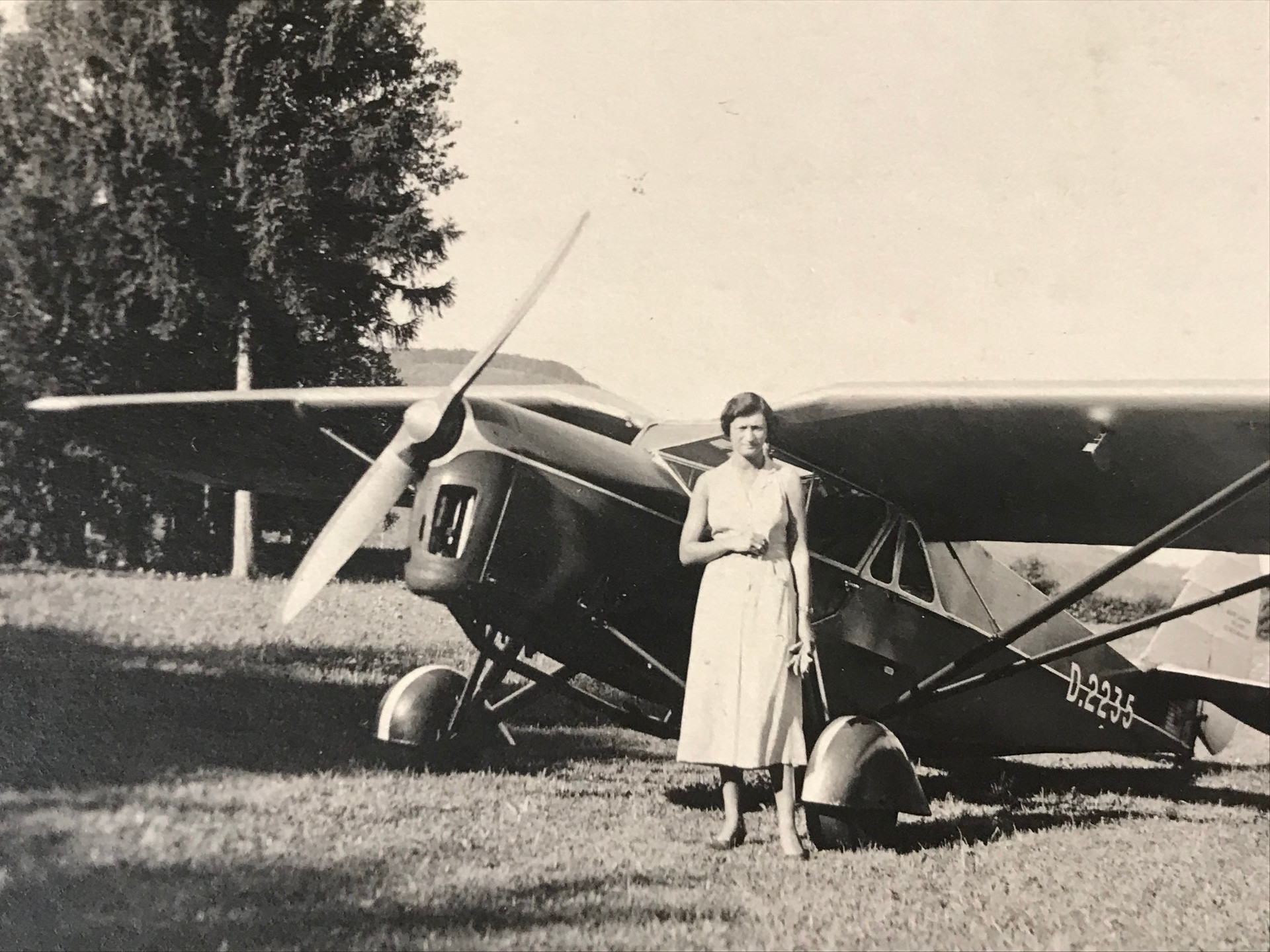 Agathe Saulmann war eine leidenschaftliche Pilotin und Kunstsammlerin. Hier kurz vor ihrer Flucht aus Nazi-Deutschland. (c) ZDF/Lupa-Film/Felix von Boehm