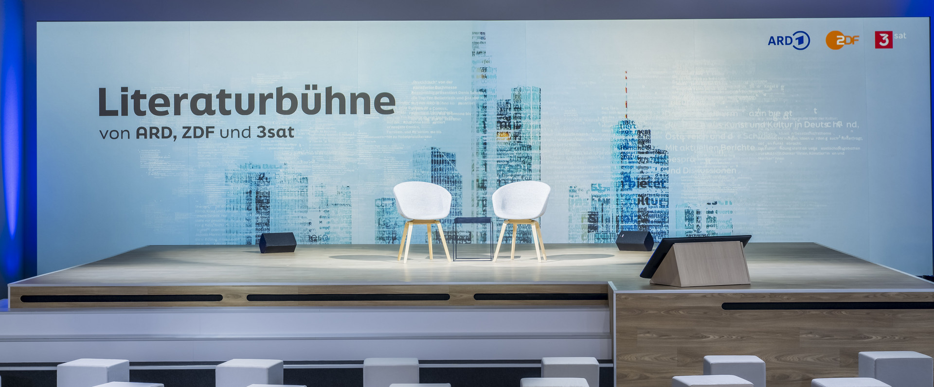 Die Literaturbühne von ARD, ZDF und 3sat auf der Frankfurter Buchmesse.
Copyright: ZDF/Maximilian von Lachner