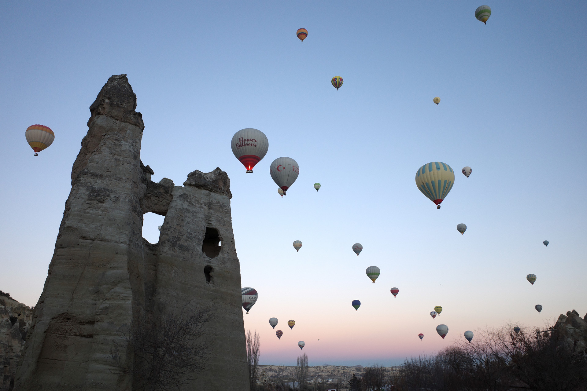 Ballonfahrten sind besonders beliebt, um den Göreme-Nationalpark aus der Luft zu sehen Copyright: ZDF/Like A Shot Entertainment Ballonfahrten sind besonders beliebt, um den Göreme-Nationalpark aus der Luft zu sehen Copyright: ZDF/Like A Shot Entertainment