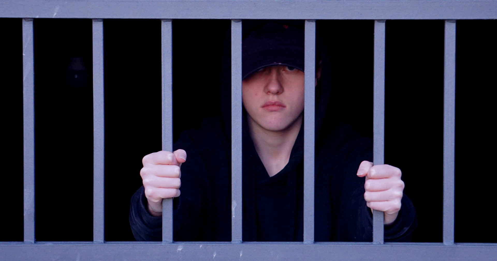 Jugendlicher hinter Gittern © ZDF/Sergios Roth