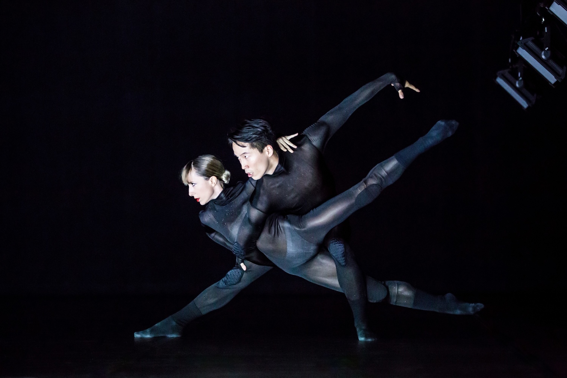 Die Schwanensee-Interpretation des spanischen Choreografen Cayetano Soto "Untitled for 7 Dancers". © ZDF/Jeanette Bak
