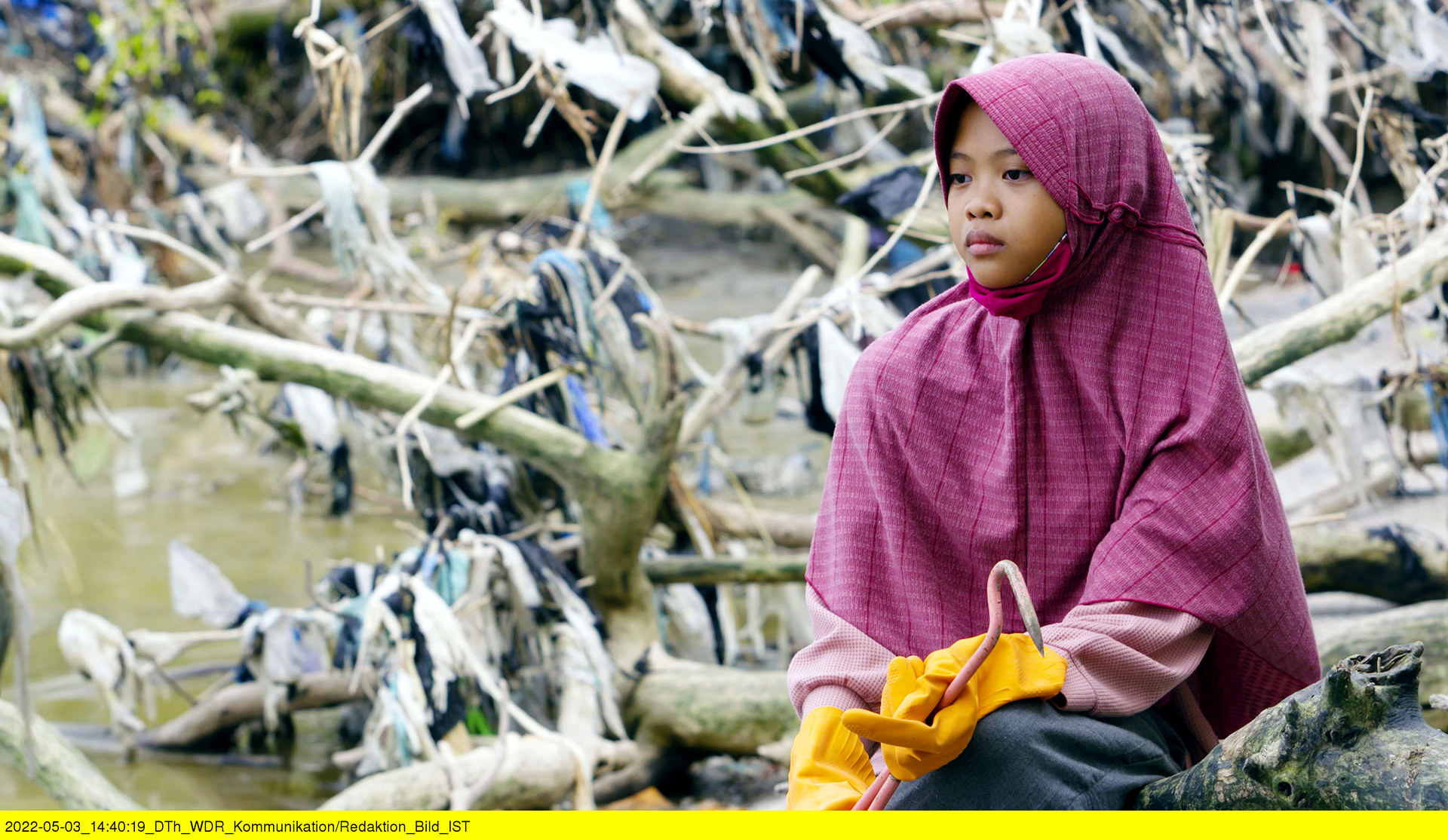 Nina, ein 12-jähriges Mädchen aus Surabaya, Indonesien, kämpft gegen die Plastikverschmutzung © ZDF und WDR/Yetha/a&o buero