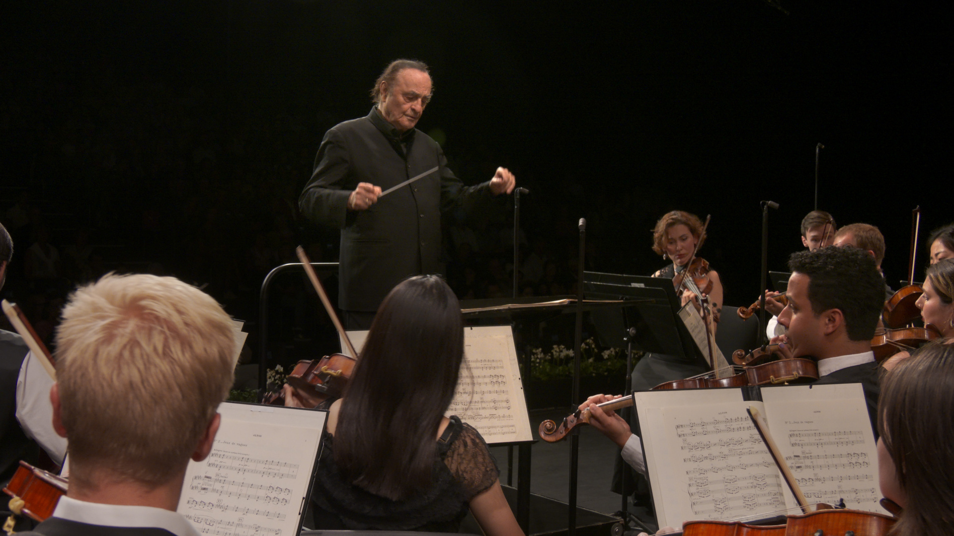 Charles Dutoit und das Verbier Festival Orchestra ©  ZDF und Heliox/SRF/3sat