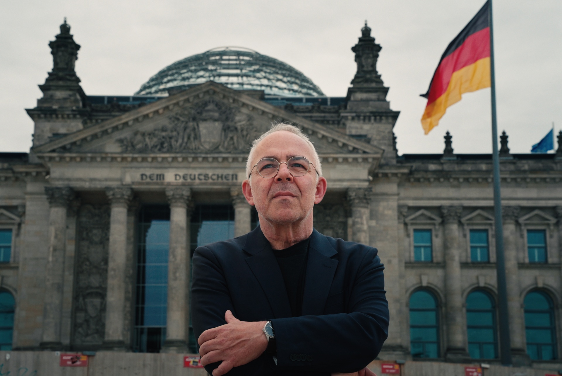 Sollte Deutschland mehr Schweiz wagen? Filmemacher Autor Roger Brunner fragt nach.
© ZDF/SRF