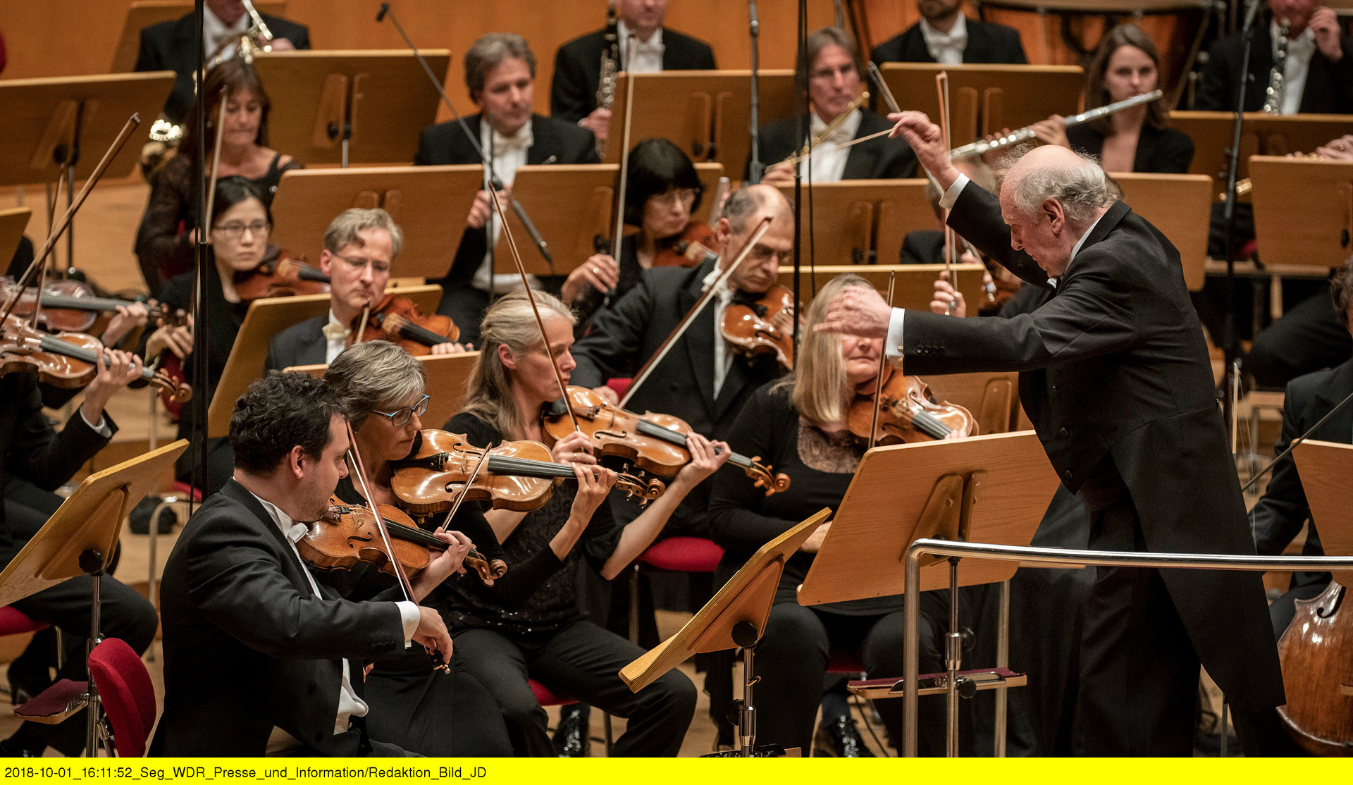 Es spielt das WDR Sinfonieorchester unter der Leitung von Marek Janowski.
© ZDF und WDR/Thomas Kost. Es spielt das WDR Sinfonieorchester unter der Leitung von Marek Janowski.
© ZDF und WDR/Thomas Kost.